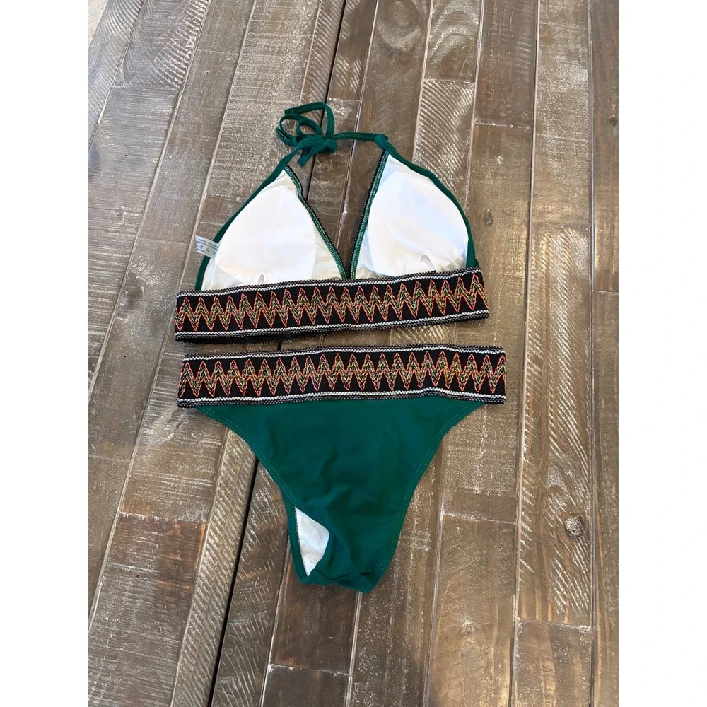 Unbranded dark green